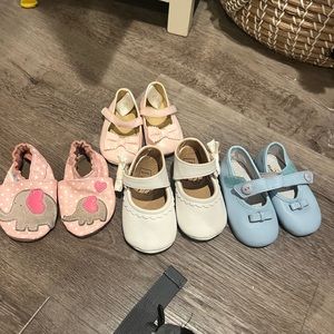 Bundle baby shoes.